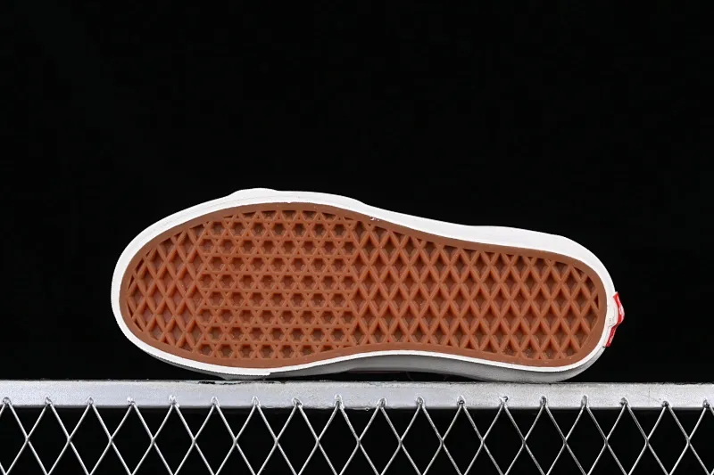 All categories Vans Vans series Vans Mid Vans China Vans Vault OG Sk8-Mid Lx Vans mid-top casual sneakers VN0A4BVCBQL